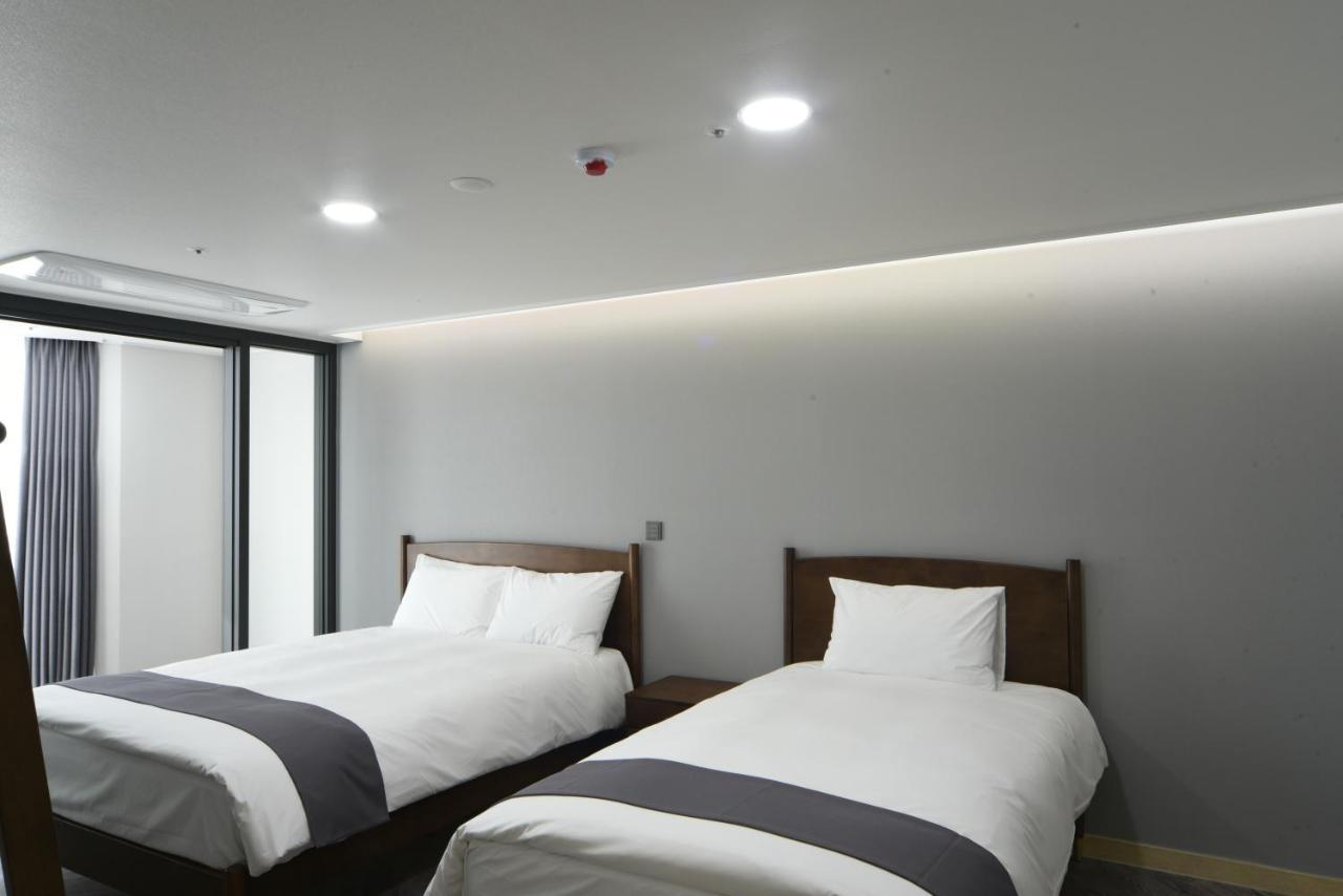 Haeundae Central Hotel Busan Bagian luar foto
